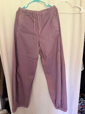 GAP Women's Drawstring Joggers in Mauve